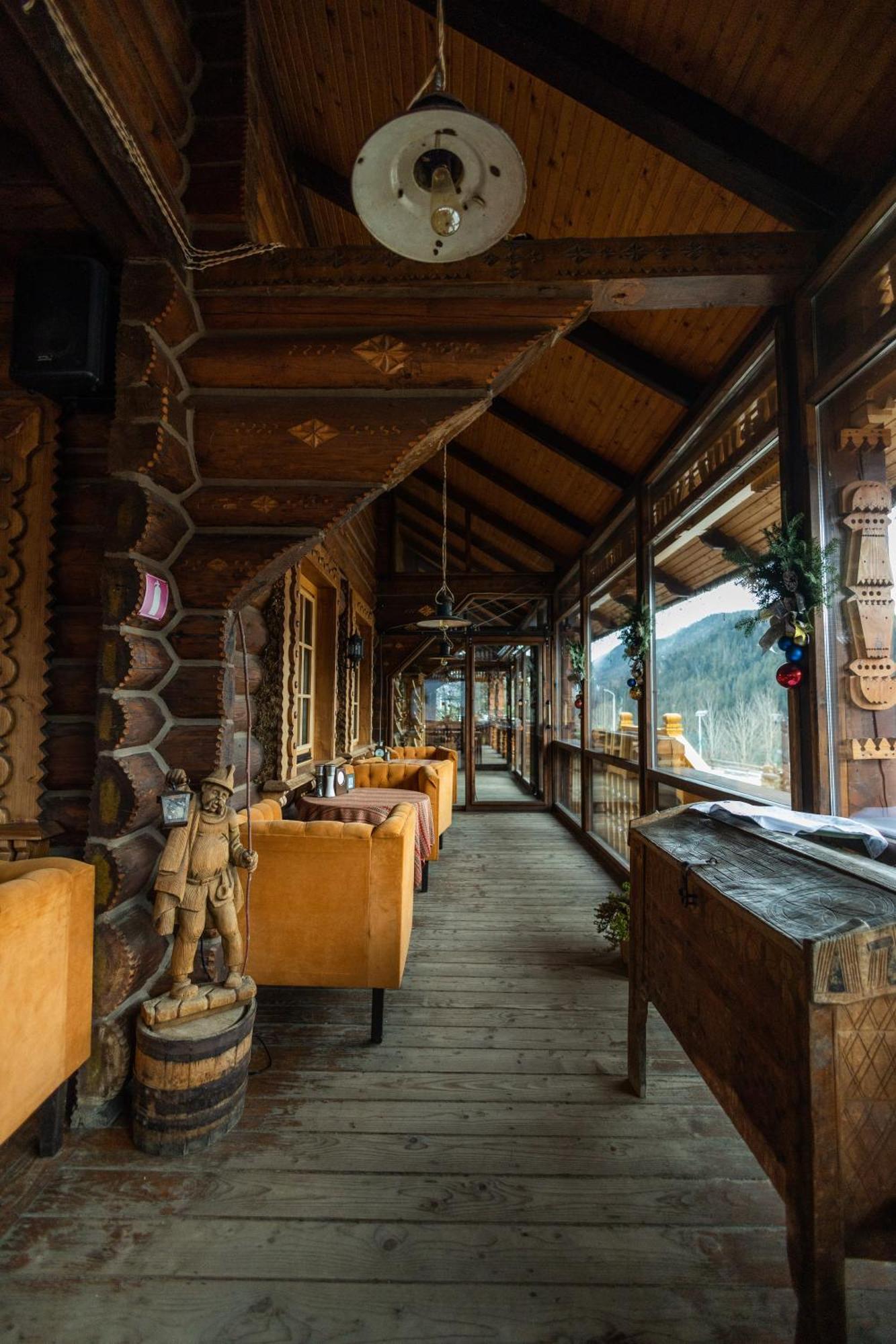 Отель Korunka Татаров Экстерьер фото